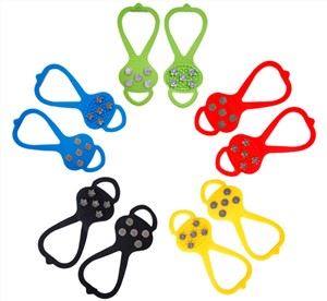 Clúdaíonn na Bróga Fánaíochta Dreapadóireachta Oighir is Fearr Crampons Oighir Silicone